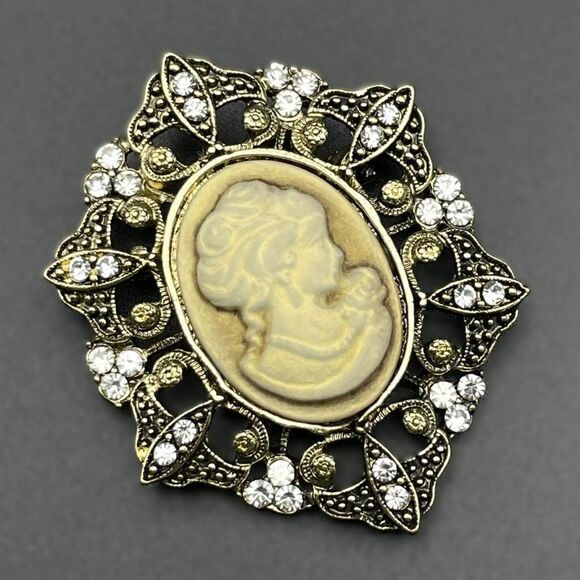 Yellow Gold with White Diamond Crystal Victorian Lady Cameo Pin Back Brooch - Picture 1 of 7